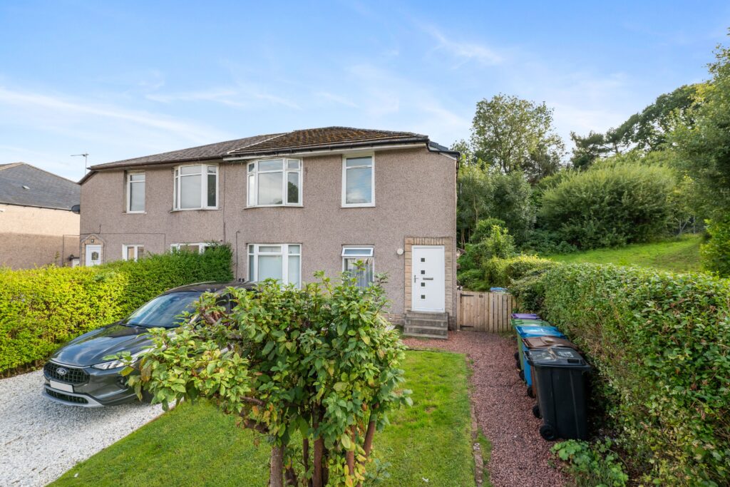 Kingsbridge Drive, Kings Park